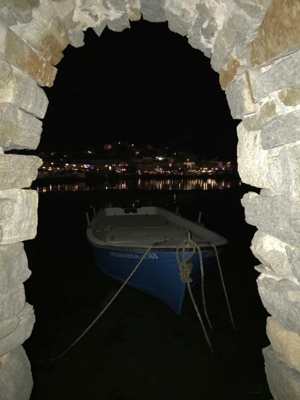 Kamara Rooms In Naousa Esterno foto